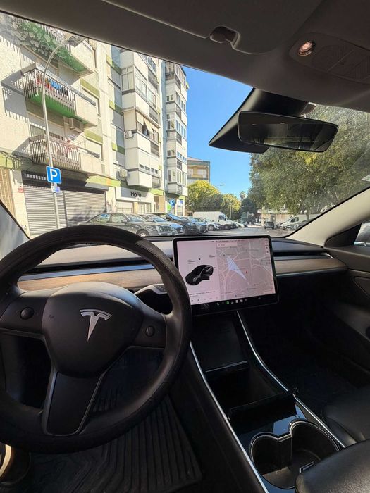 Tesl Model 3 Impecável