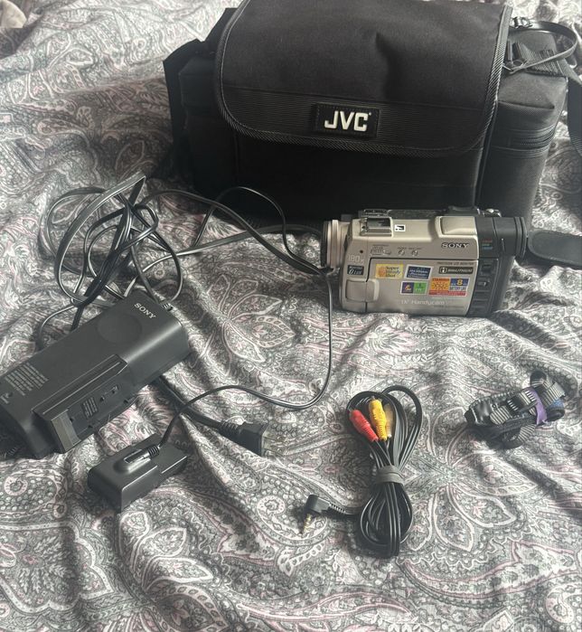 Sony dcr trv9 ntsc mini dv