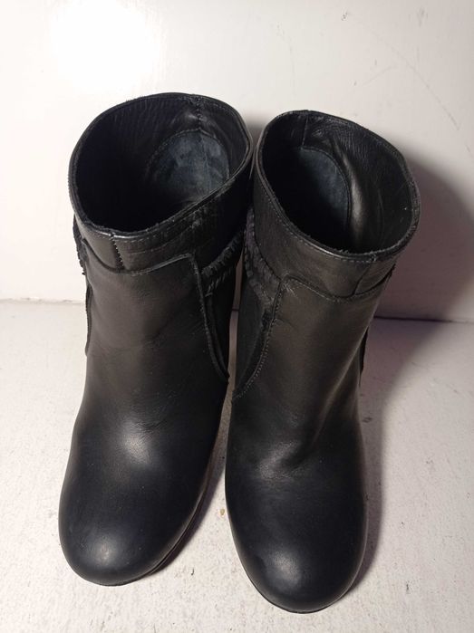 botki skórzane Massimo Dutti