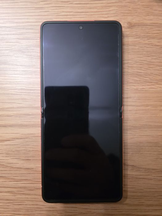 Samsung Z Flip7 512GB como Novo