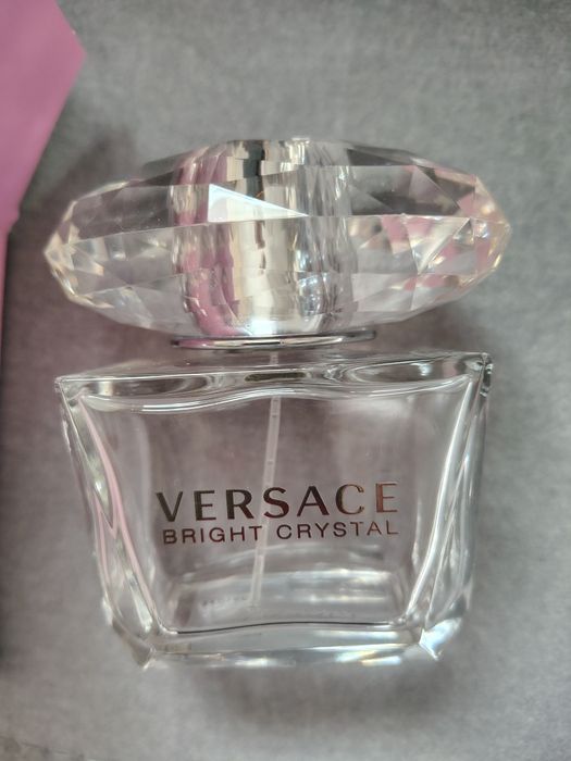 Pusta butelka po perfumach Versace