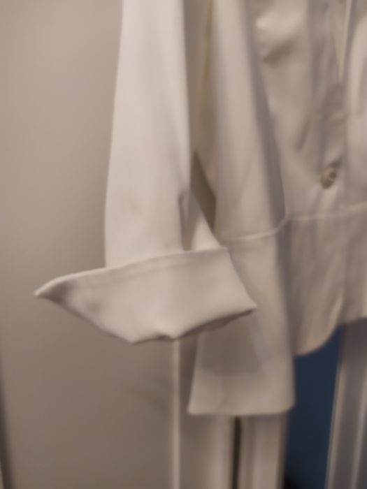 Biały żakiet rozmiar 38