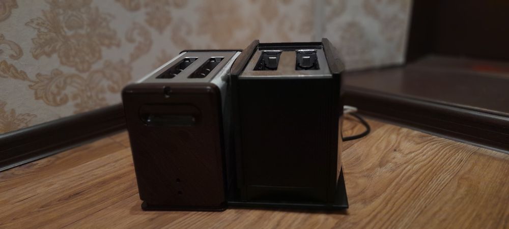 Продам две тостерницы