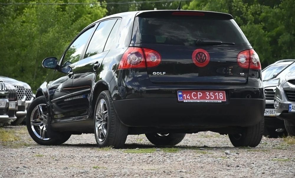 Volkswagen Golf 5 1.6 mpi