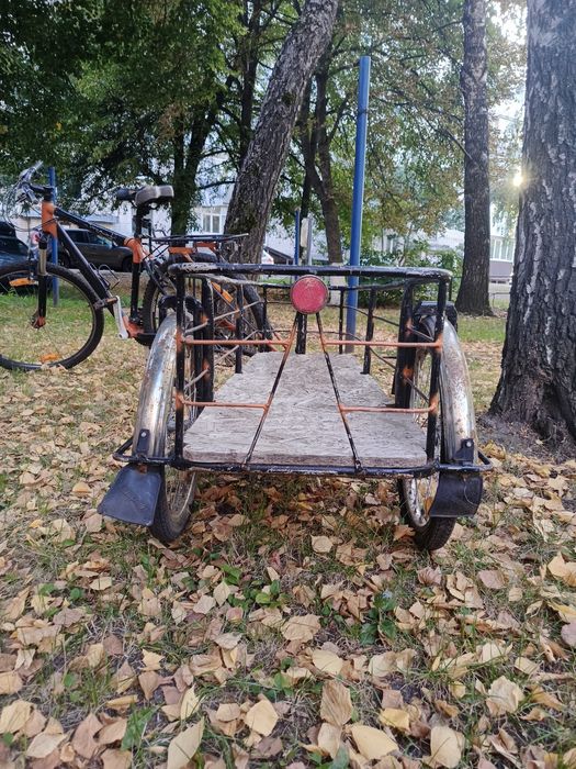 Велосипед з причіпом. Вел. Меріда