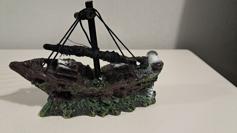 Декорація в акваріум..