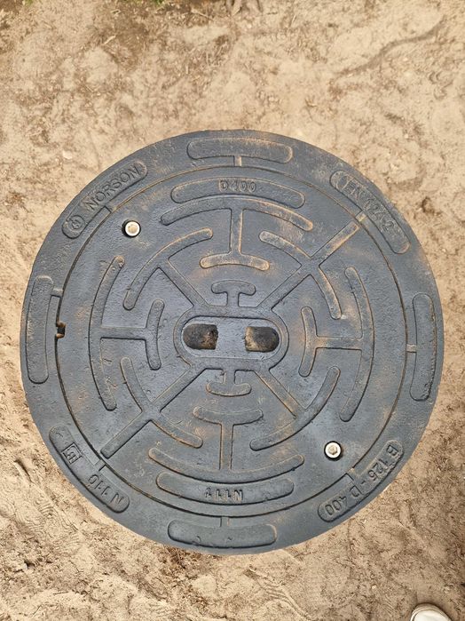 Teleskop do studni kanalizacyjnej 425  D400 NORSON