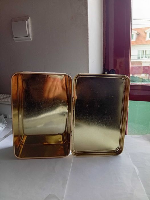 RARA Lata de bolachas/biscoitos, vintage, alusão "DIA D"