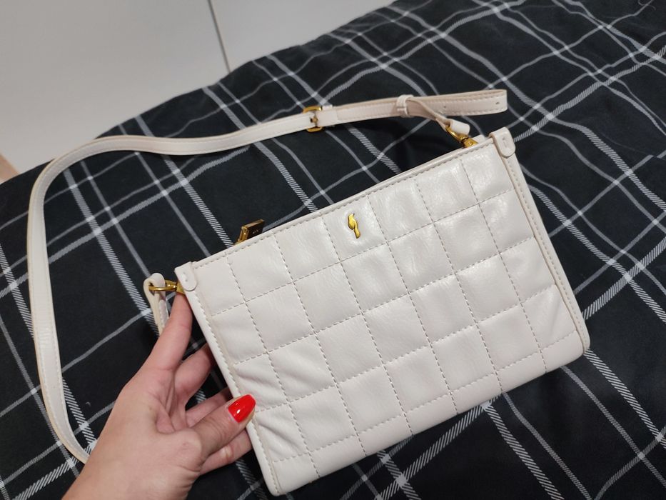 Kremowo złota torebka na pasku Ochnik