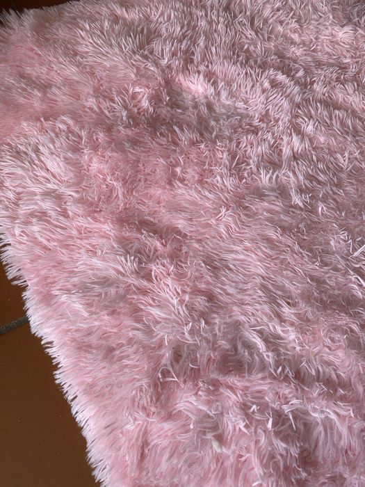 Tapete Rosa Com pelo