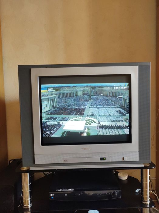 Телевизор Thomson 25”