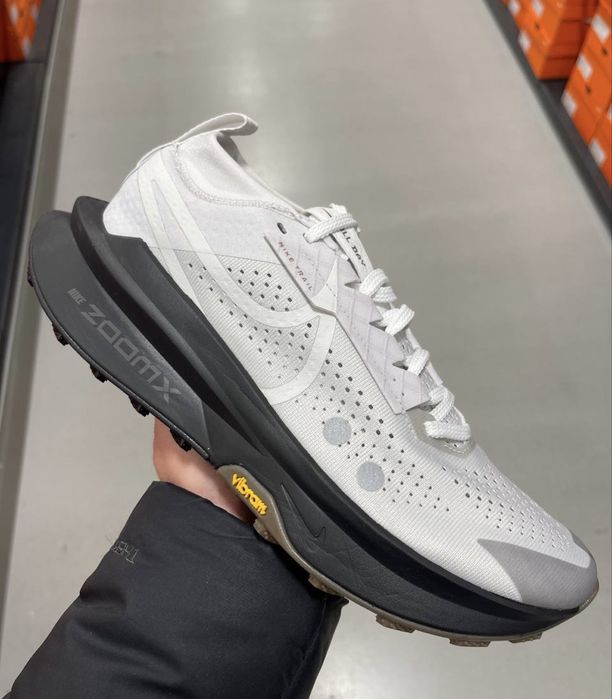 Оригінал Nike ZoomX Zegama Trail 2 'Vast Grey IB7669-001/26,5см, 27см/