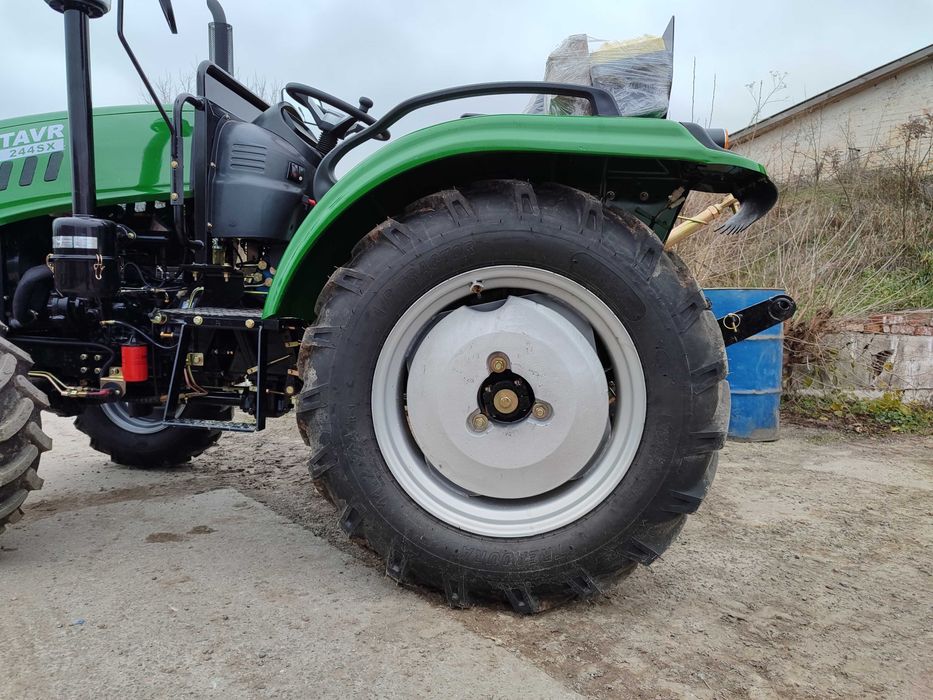 Трактор Кентавр 244СХ широкая резина