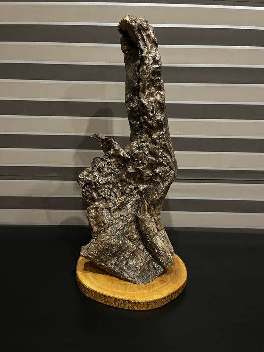 Peça decorativa em madeira