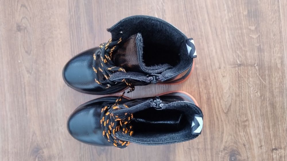 Buty zimowe trapery dziewczynka 33 długość wkładki 21 cm