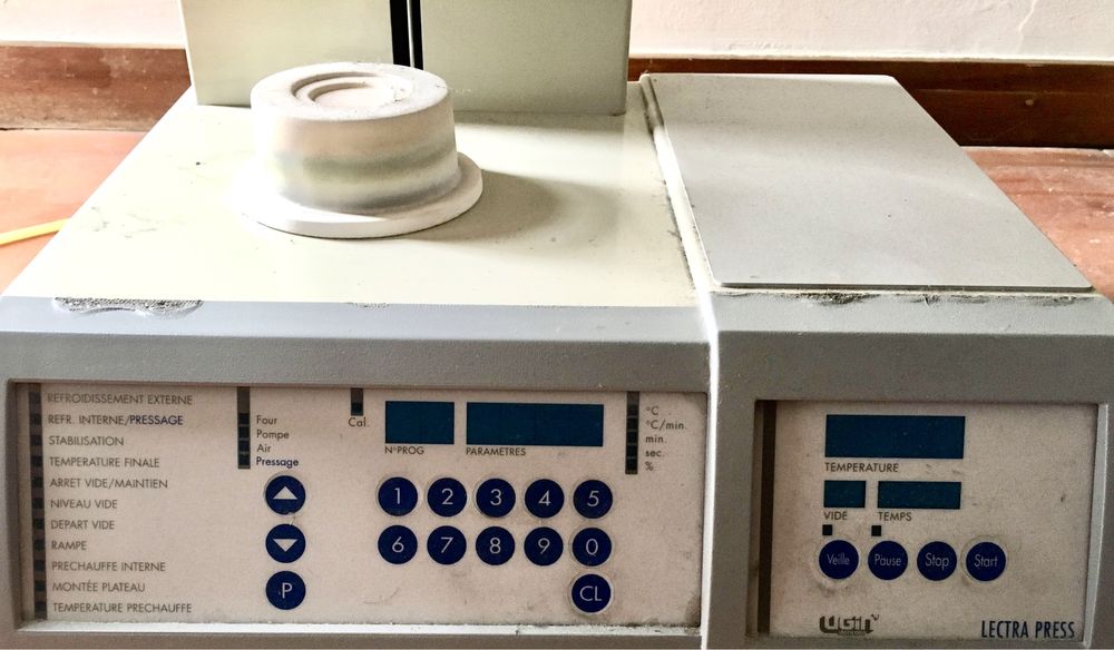 Prensa / forno de ceramica para proteses dentarias