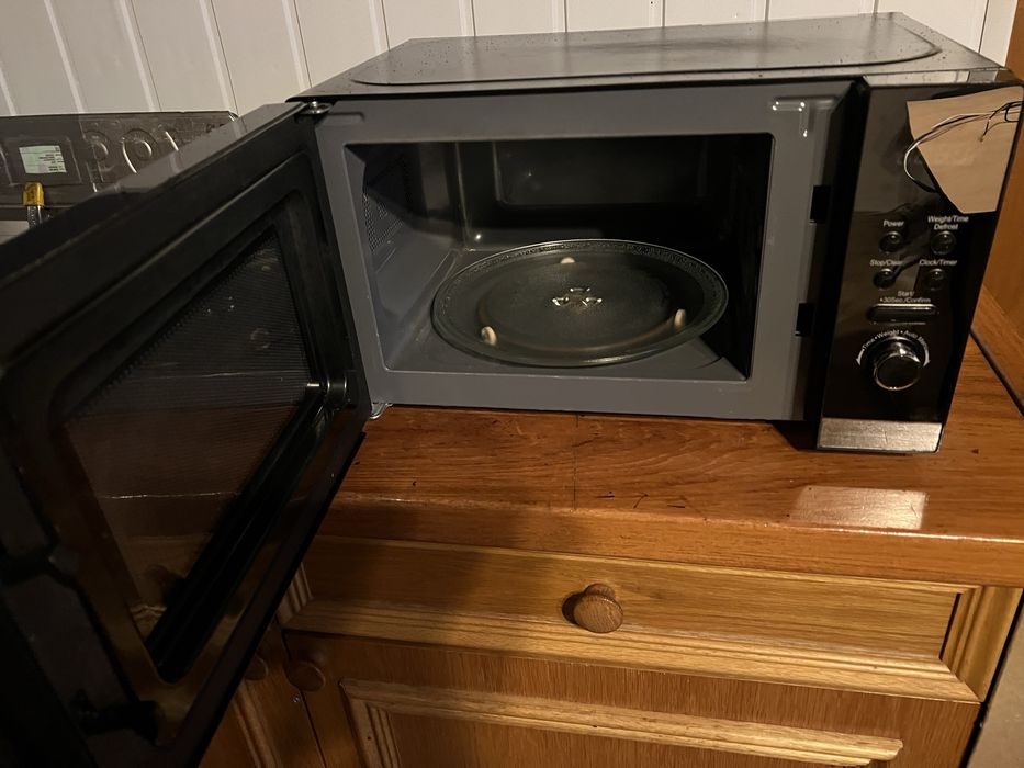 Мікрохвильова піч