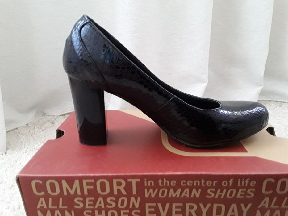 Шкіряні туфлі нові / новые кожаные туфли