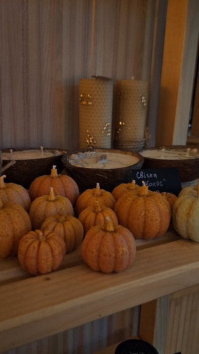 Свічка гарбузик з бджолиного воску