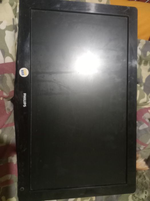 Монітор Philips 60Hz у доброму стані з кабелем живлення