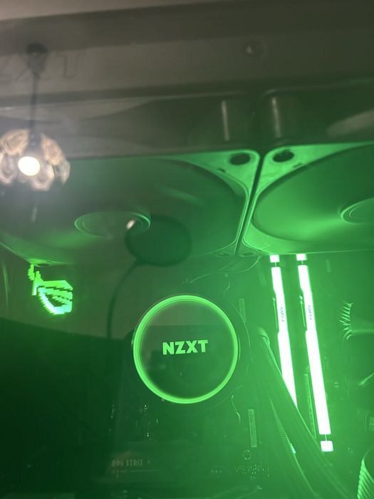 ROG Strix X570-E Gaming,Razen 9 3900x, Водянка NZXT kraken x63