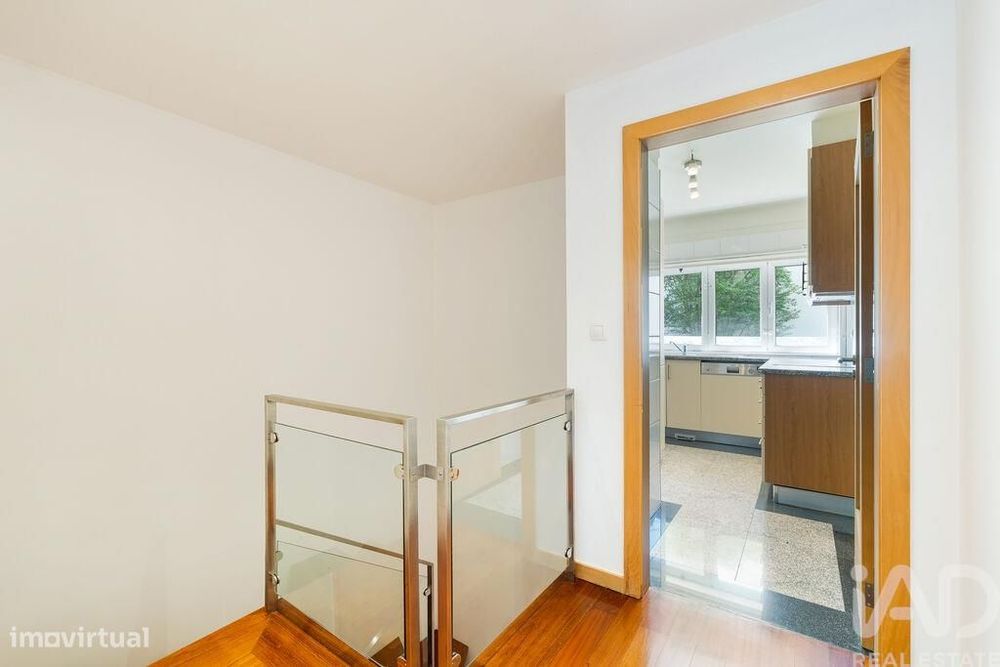 Duplex T1 em Campanhã de 82,1 m2