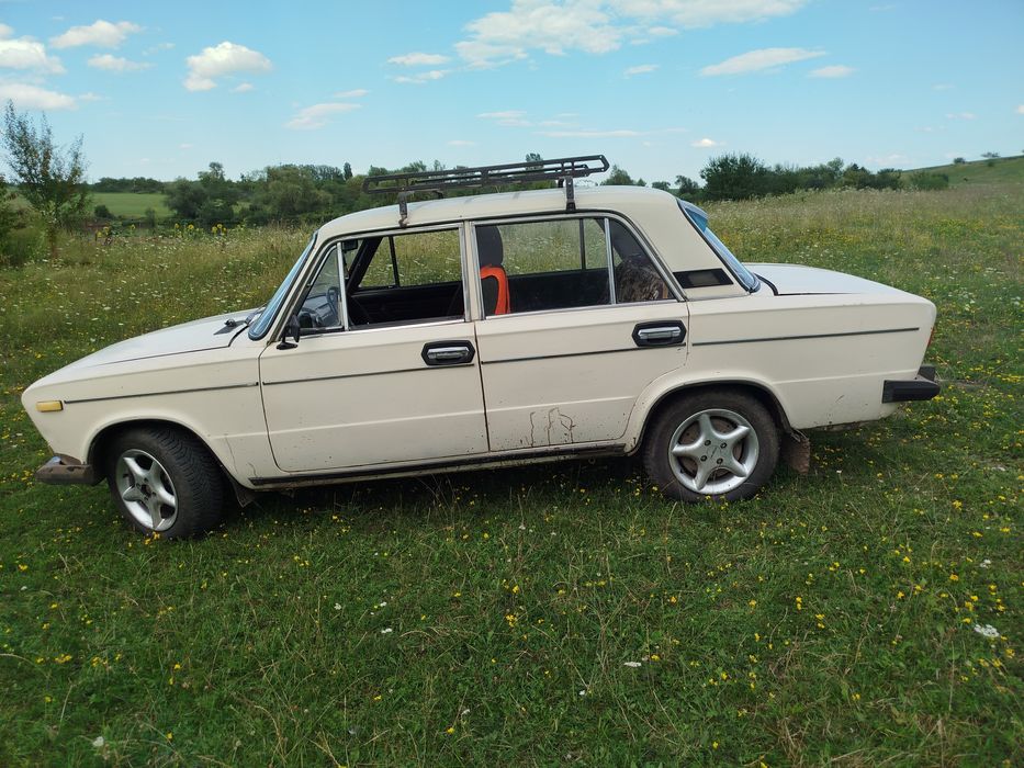 Продам жигуля 2106 також цікавить обмін стоїть троєчний мотор ходова в