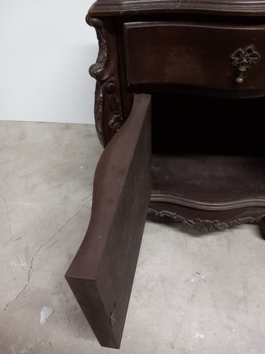 Mesa de cabeceira