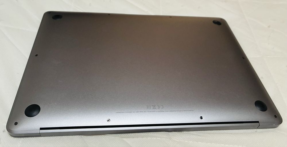 MacBook Air M1 2020 13,3” | 8GB RAM | SSD 256GB | Excelente Estado