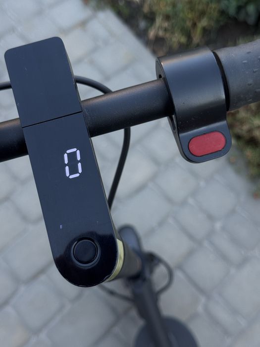 Xiaomi Mi Electric Scooter Pro 2