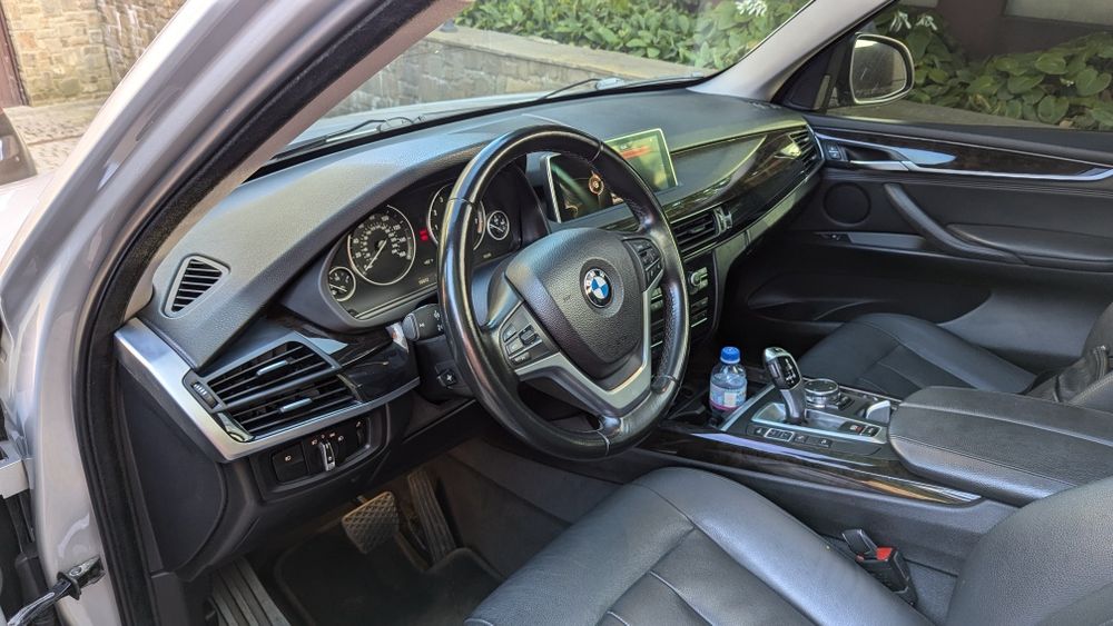 F15 полный привод  не битый 160 пробега 3 литра бенз