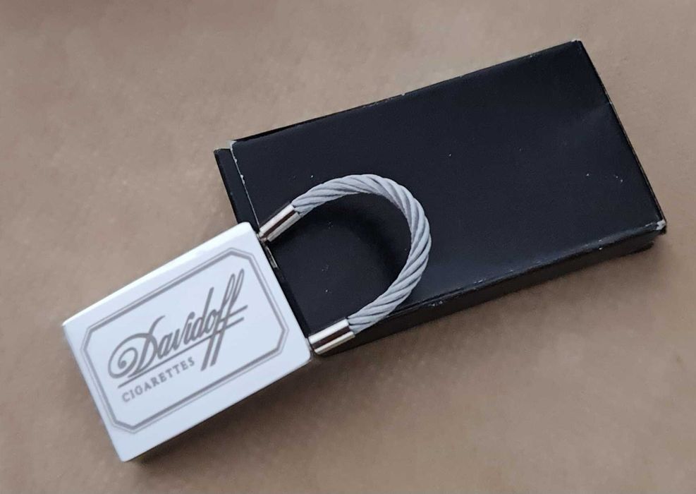 Porta chaves - cinzeiros - isqueiro DAVIDOFF