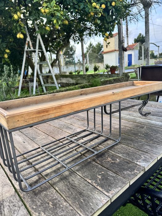 Parteleiras rusticas como novas são duas