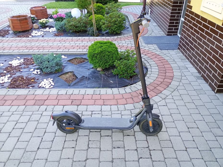 Hulajnoga elektryczna Ninebot