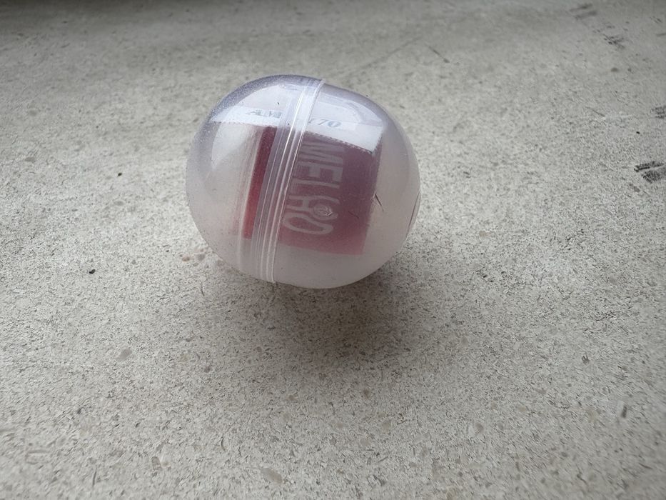 126 bolas de plástico