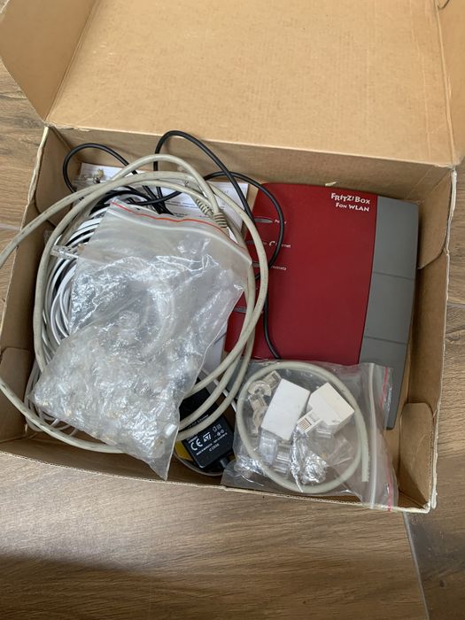 Router plus kable do routera komputer fritz wlan