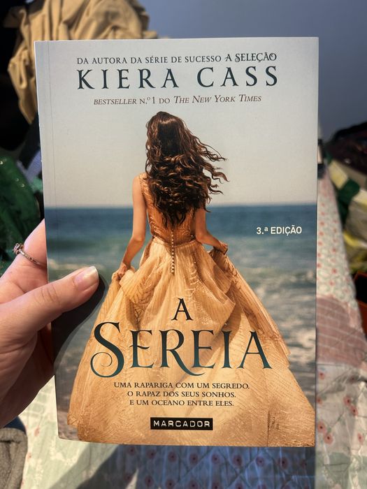 Kiera Cass: A Sereia; Sandra Brown: Rapto Escaldante