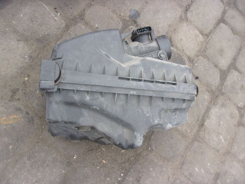 OBUDOWA FILTRA POWIETRZA TOYOTA COROLLA E12