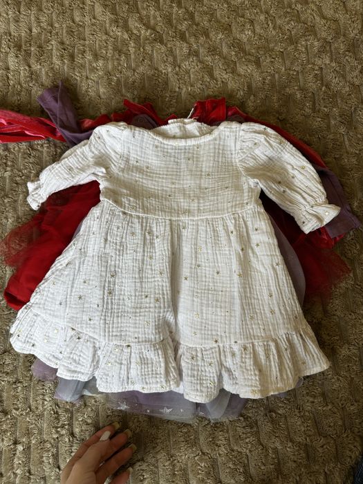 Платье на дівчинку 6-9 месчцев