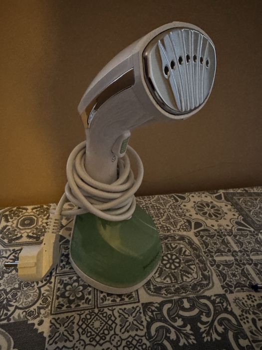 Ferro vertical a vapor