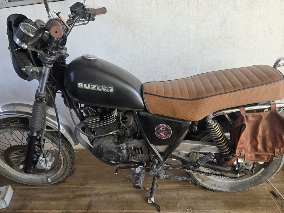 Suzuki GN 250 ano 1995