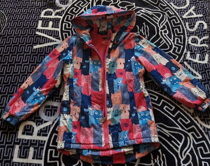 Весняна (демісезонна) куртка на дівчинку