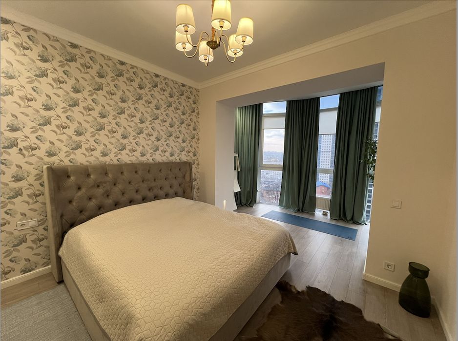 Продам 3-комн квартиру в районе Херсонская ул.