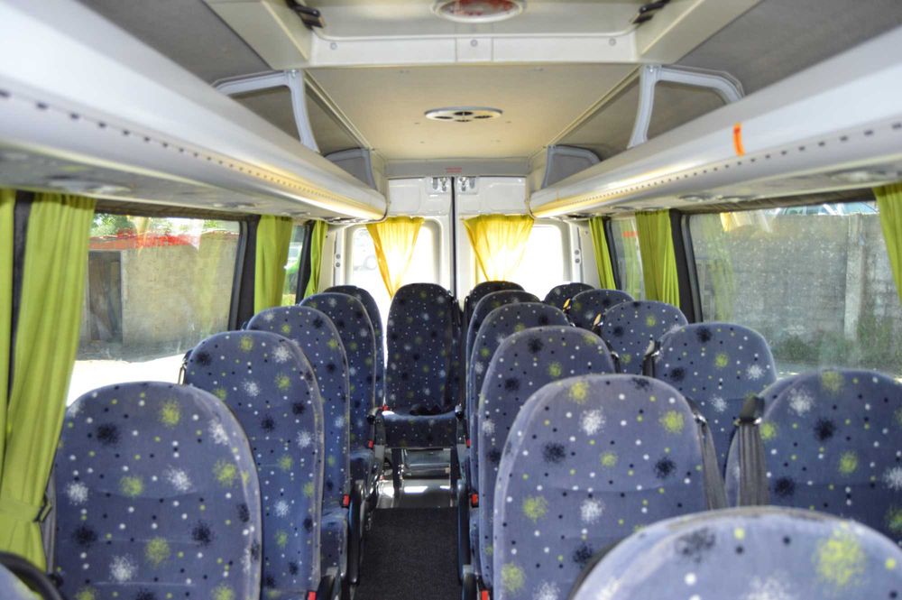 Iveco Daily 19+1 Lugares