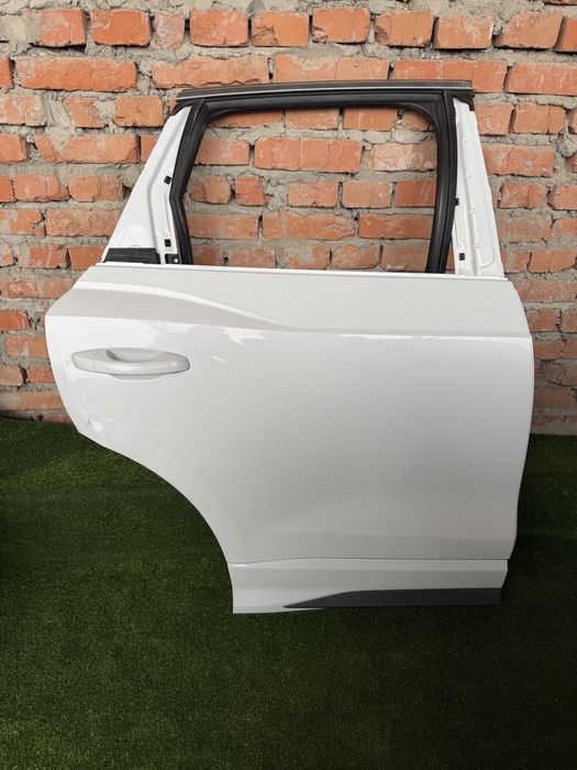 Audi q3 83a 83а 2019-2024 задні праві двері