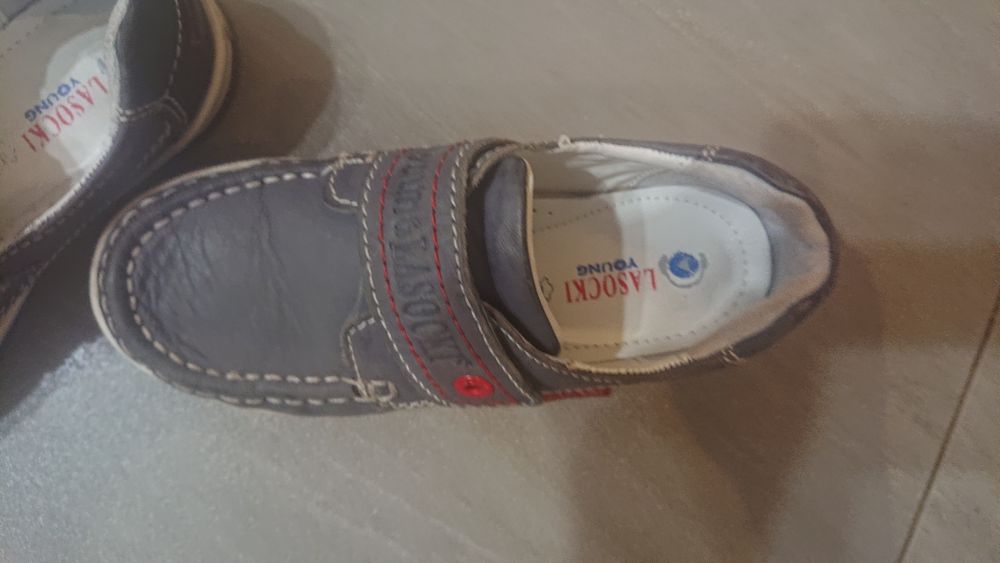 Eleganckie buty Lasocki rozm 31