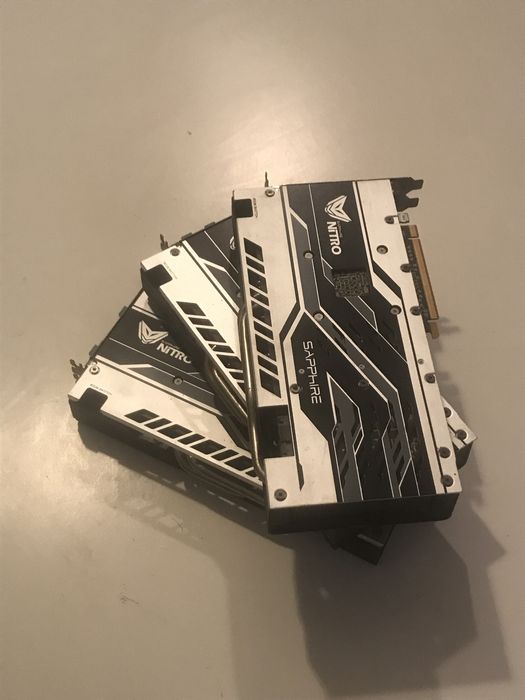 placa gráfica sapphire nitro. 30€ por unidade