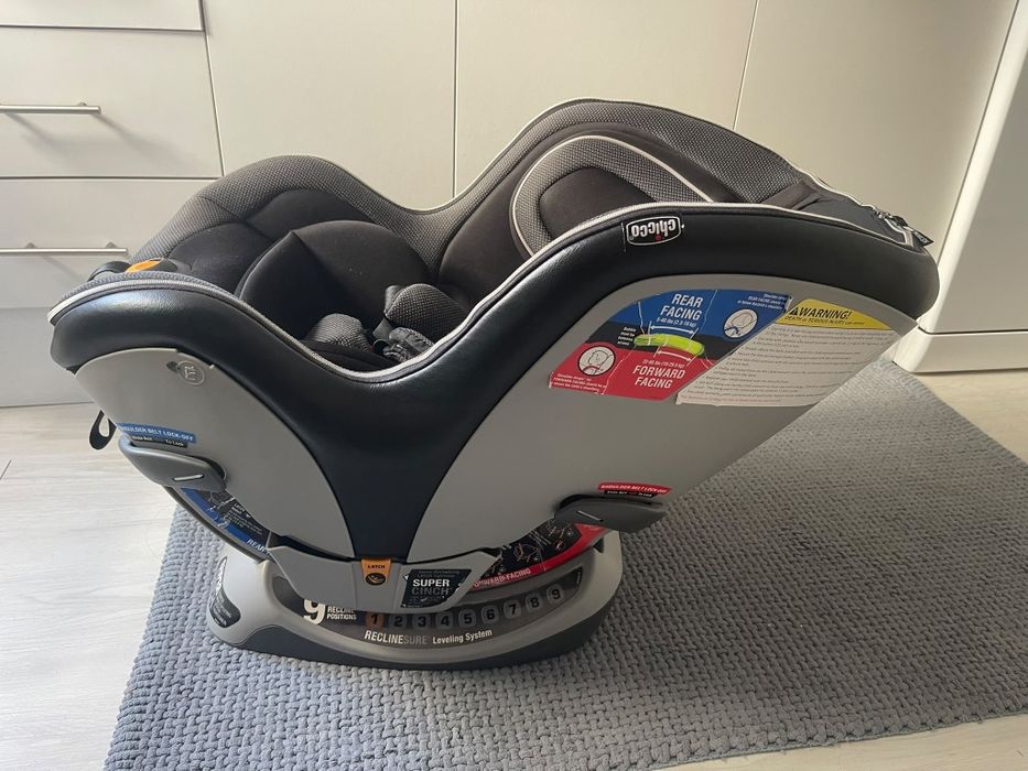 Cadeira Chicco auto com Isofix