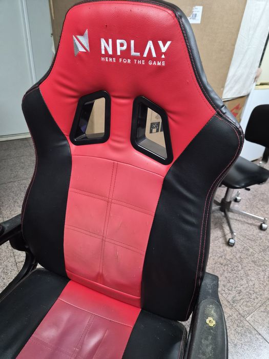 Cadeira Gaming NPLAY Vermelha e Preta