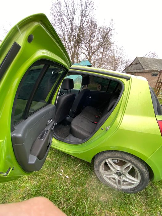 Renault Clio Uszkodzone
